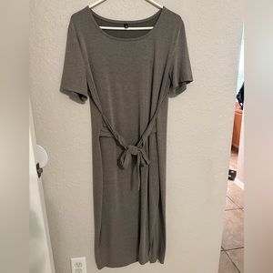 Short Sleeve Midi Dress with Slit and Tie Waist